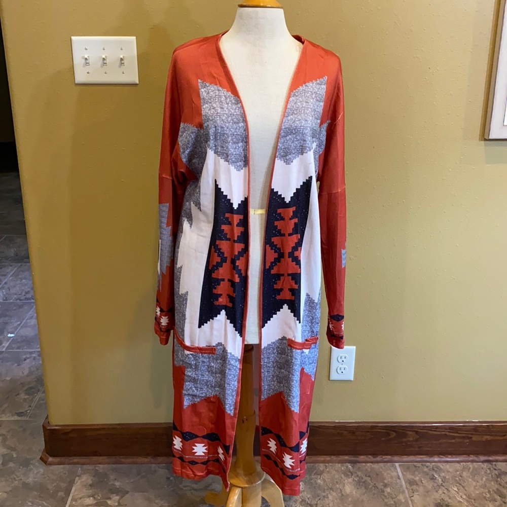 NWOT Cardigan - geometric design Size M
